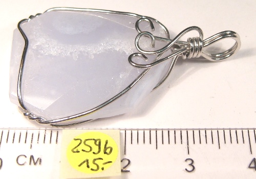 Foto Edelsteine: Chalcedon-Anhänger