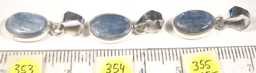 Foto Edelstein-Anhänger in Sterlingsilber: kleiner Kyanit-Cabochon