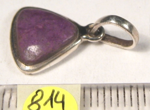 Foto Edelstein-Anh�nger in Sterlingsilber: dreieckiger Sugilith