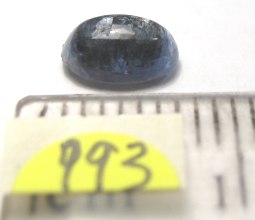 Foto Edelsteine: Cabochon aus Kyanit