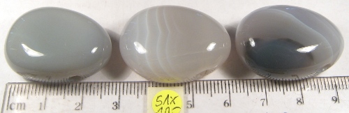 Foto Edelsteine: gebohrte Trommelsteine Achat