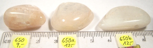 Foto Edelsteine: gebohrte Trommelsteine Mondstein