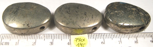Foto Edelsteine: gebohrte Trommelsteine Pyrit
