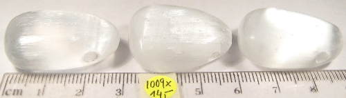 Foto Edelsteine: gebohrte Trommelsteine Selenit