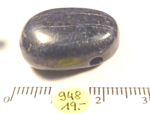 Foto Lederbandteile aus Edelsteinen: Saphir-Trommelstein