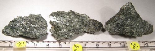 Foto Mineralien: Aktinolith drei Stück