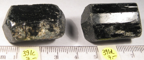 Foto Edelsteine: Rohstein Schörl