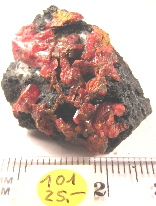Foto Mineralien: Realgar-Rohstein