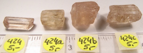 Foto Mineralien: kleine Skapolithe