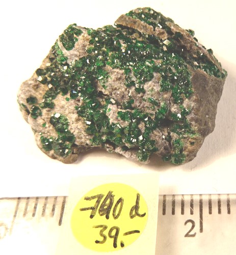 Foto Mineralien: Uwarowit-Rohstein aus Russland