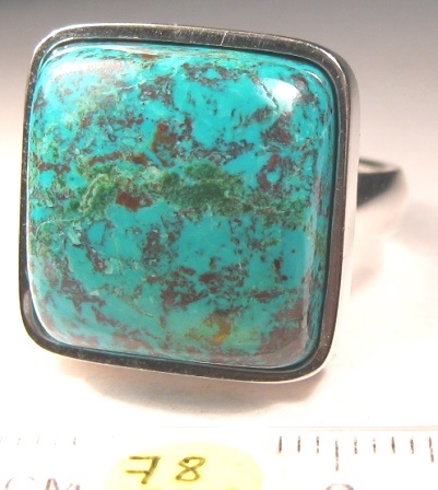 Foto Edelstein-Ringe in Sterlingsilber: fast quadratischer Chrysokoll