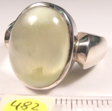 Foto Edelstein-Ringe in Sterlingsilber: Prehnit-Cabochon