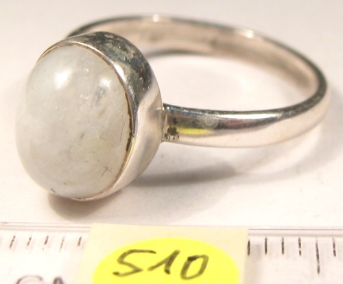 Foto Edelstein-Ringe in Sterlingsilber: Cabochon Regenbogenmondstein